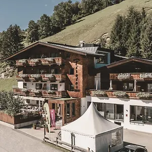 Hotel & Tiroler Buam