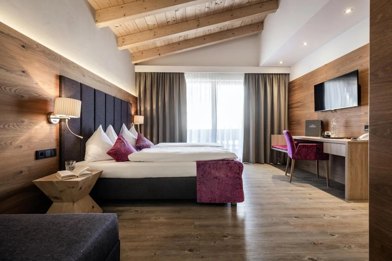 Hotel Sonnegg Saalbach